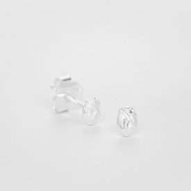 Björg Jewellery - Örhängen Anatomiskt Hjärta Mini Silver