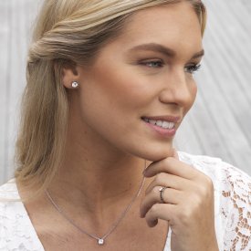 Blomdahl - Halsband Tiffany Medium Crystal Stål