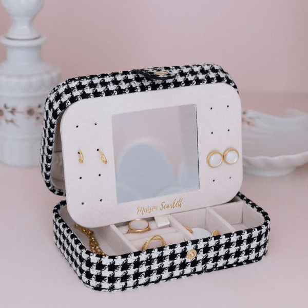 Maison Scarlett - Smyckeskrin Birgitte Houndstooth