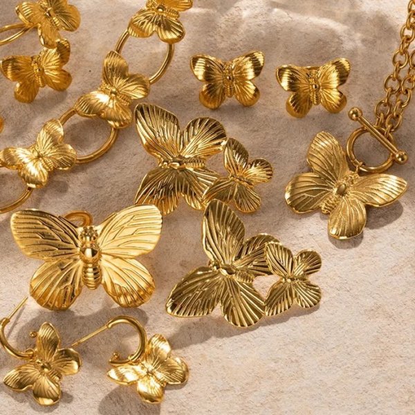 Anna K Jewelry - Örhängen Fashion Butterfly Stud Guld