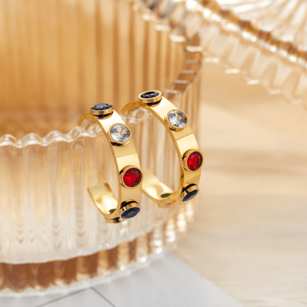 Anna K Jewelry - Örhängen Sparkling Round Guld Mix