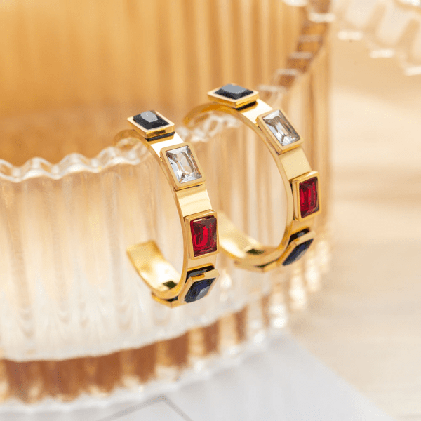 Anna K Jewelry - Örhängen Sparkling Square Guld Mix