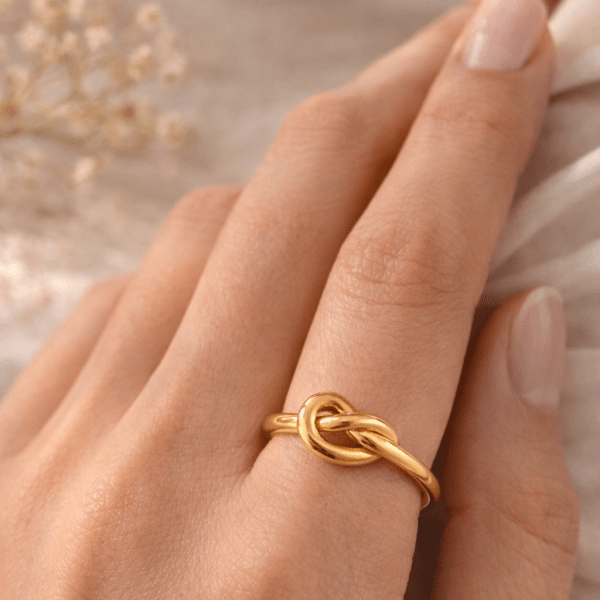 Anna K Jewelry - Ring Endless Knot Guld