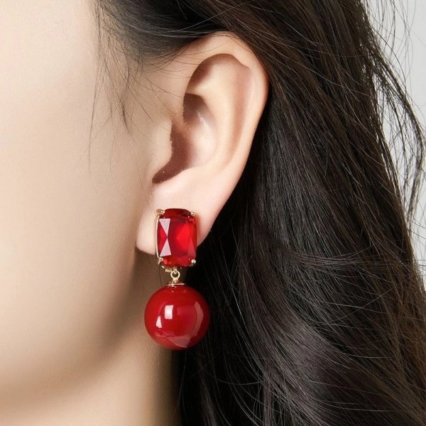 Belle Miss Paris - Clipsörhängen Nomiki Svart