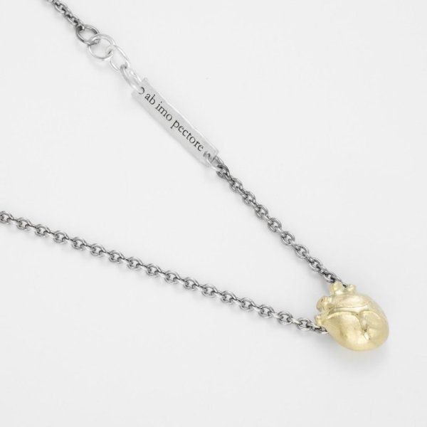 Björg Jewellery - Halsband Anatomiskt Hjärta Smal Svart Guld