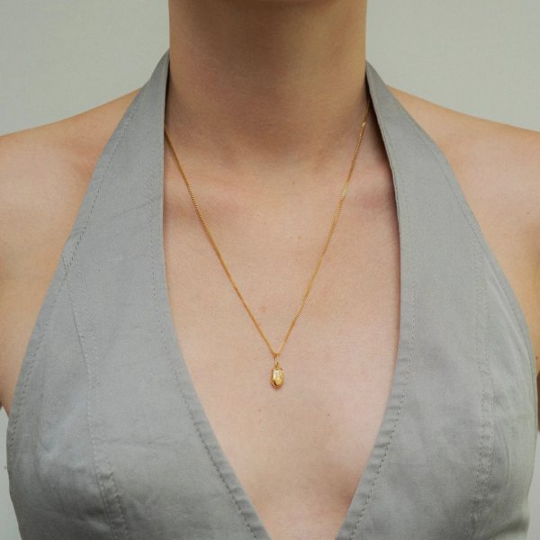 Björg Jewellery - Halsband Anatomiskt Hjärta Iconic Smal Guld
