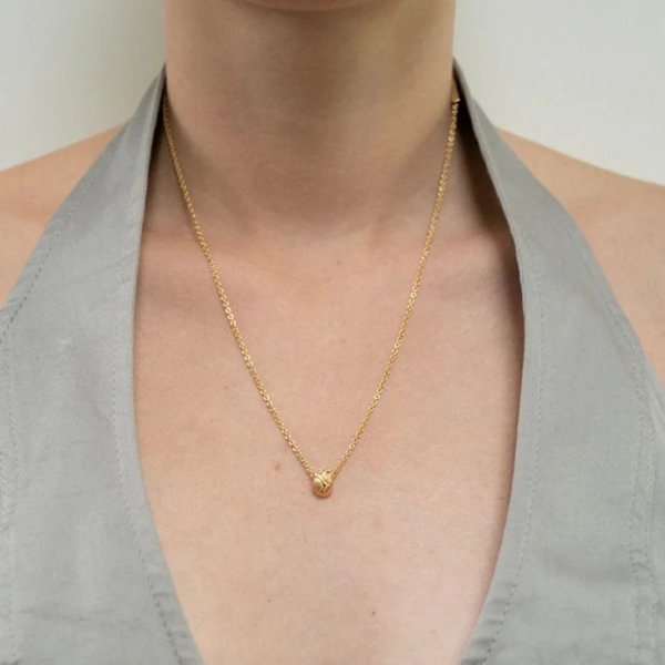 Björg Jewellery - Halsband Anatomiskt Hjärta Smal Guld