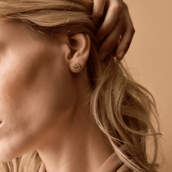 Blomdahl - Örhängen Sweetheart Titan Guld