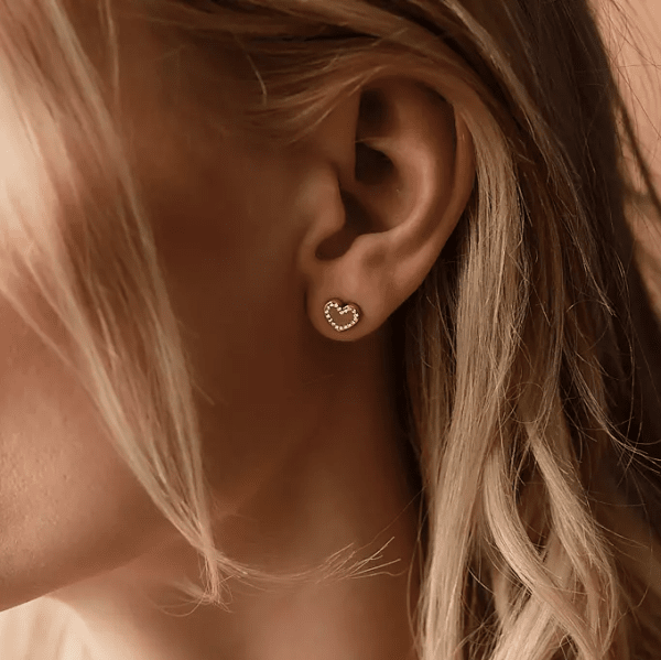 Blomdahl - Örhängen Sweetheart Titan Guld