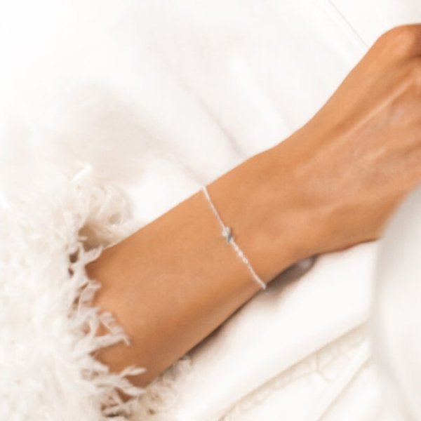 Carolina Gynning - Armband Petite Papillion Plain Silver