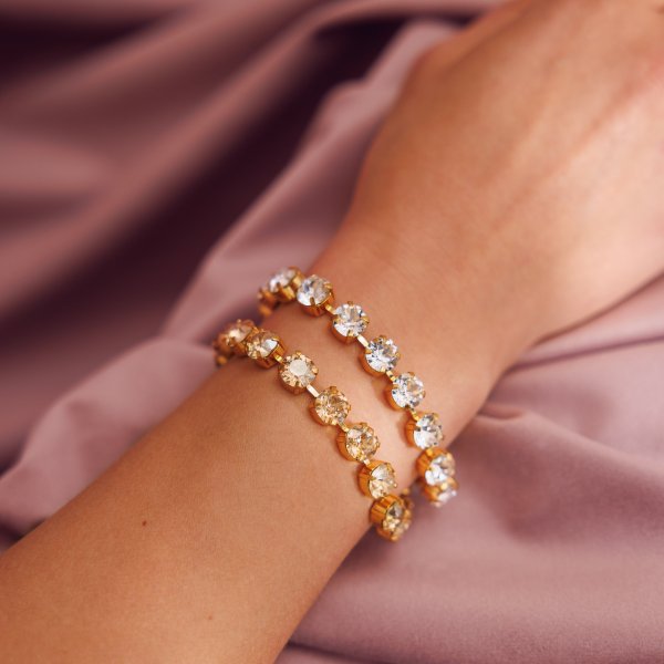 Caroline Svedbom - Armband Cora Guld Golden Shadow