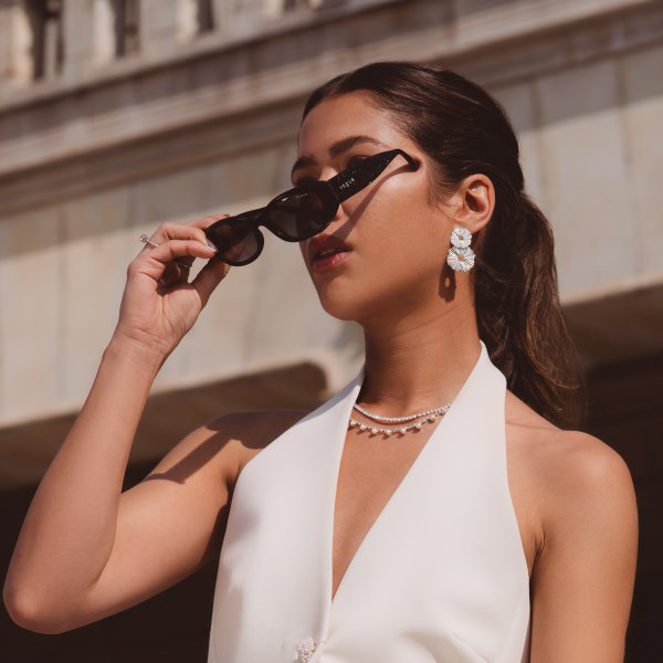 Caroline Svedbom - Halsband Lily Pearl Rhodium