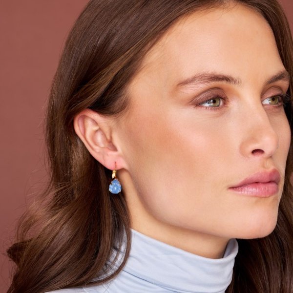 Caroline Svedbom - Örhängen Claps Mini Drop Guld Denim Ignite