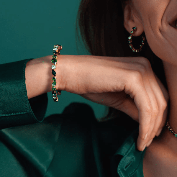 Caroline Svedbom - Örhängen Mini Antonia Guld Green Combo