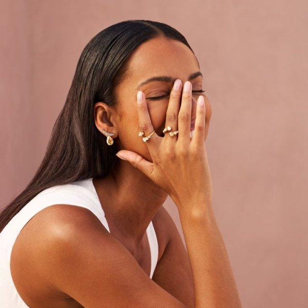 Caroline Svedbom - Ring Halo Guld Crystal