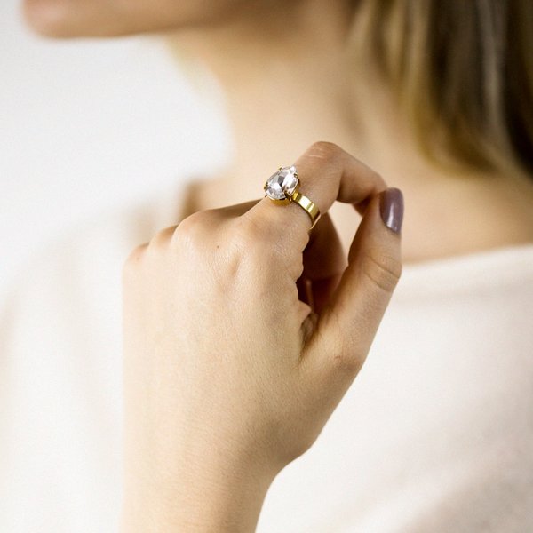Caroline Svedbom - Ring Mini Drop Guld Crystal