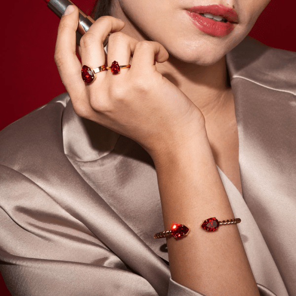 Caroline Svedbom - Ring Mini Drop Guld Light Siam