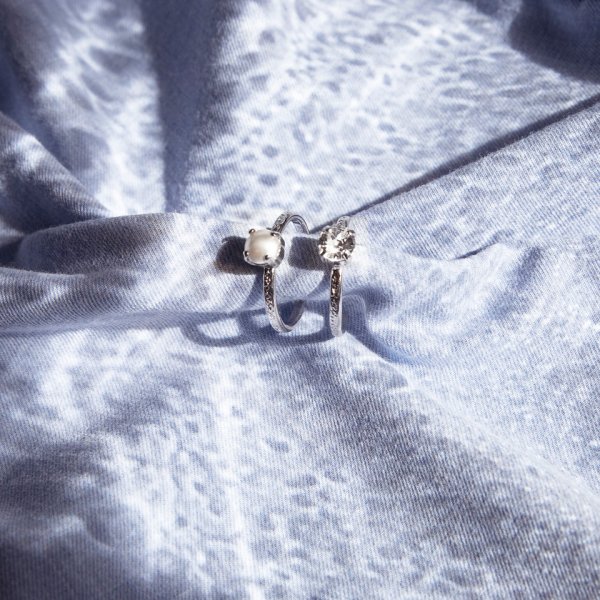 Caroline Svedbom - Ring Natti Rhodium Crystal