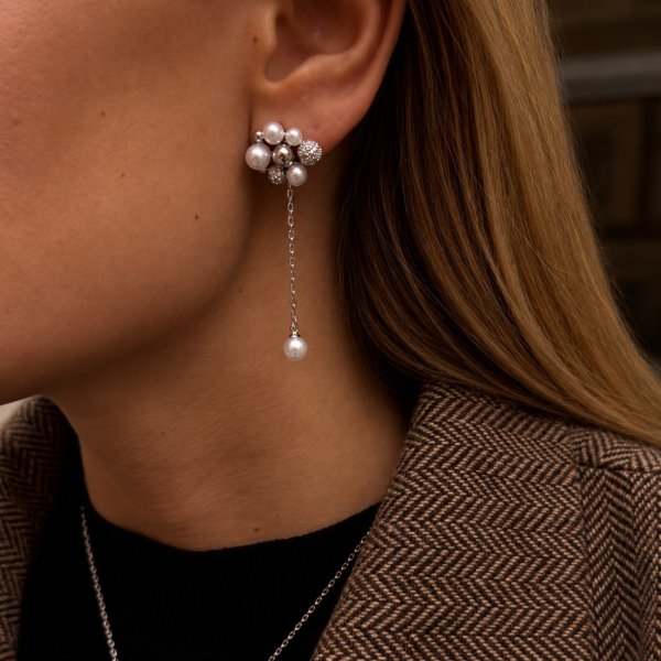 Ioaku - Örhängen Berry Pearl Petite Hanging Silver Vit