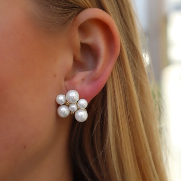 Ioaku - Örhängen Berry Pearl Stud Guld