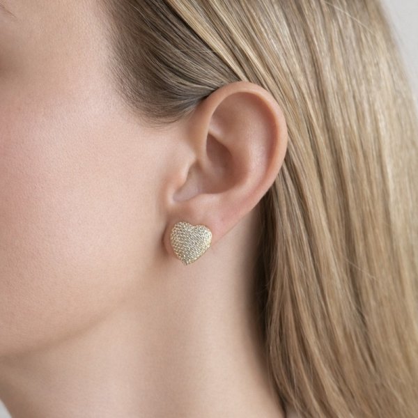 Ioaku - Örhängen Heart of Pave Studs Guld