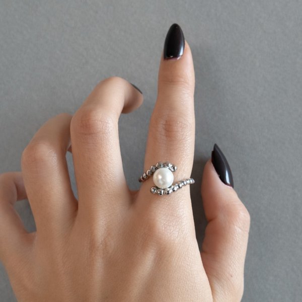 Ioaku - Ring Sculptures Pearl Guld