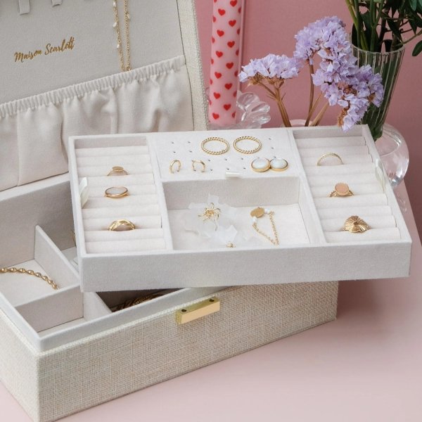 Maison Scarlett - Smyckeskrin Louise Linen Beige