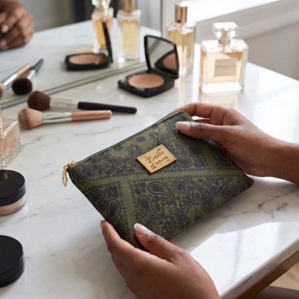 Make Up – Paisley Grön