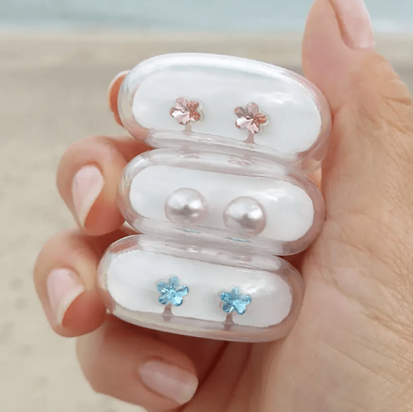 Blomdahl - Örhängen Blomma Plastic Blå