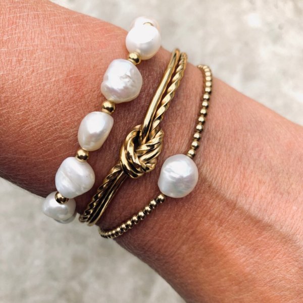 Bud To Rose - Armband Pearl Elastic Guld